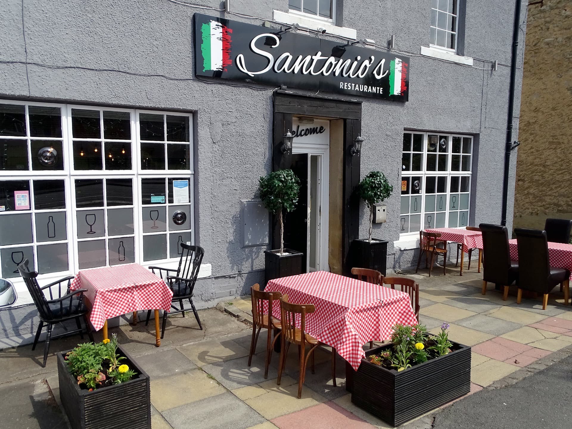 Atmospheric dining at Santonio's